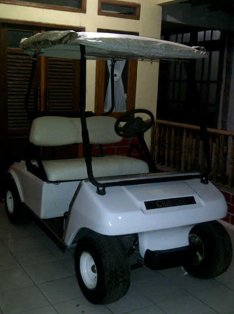 Golf car