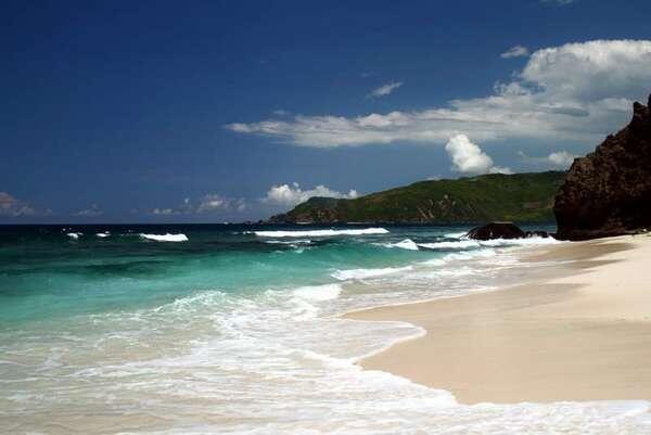 5 pantai yang wajib dikunjungi di pulau Lombok