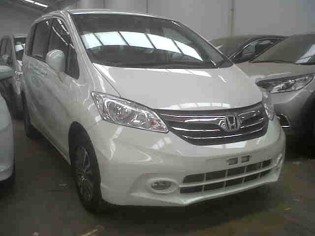 PROMO MENARIK HONDA NEW FREED 1.5