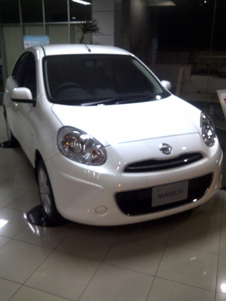 NISSAN MARCH TDP 16JTAN PROMO TERBATAS!!!!