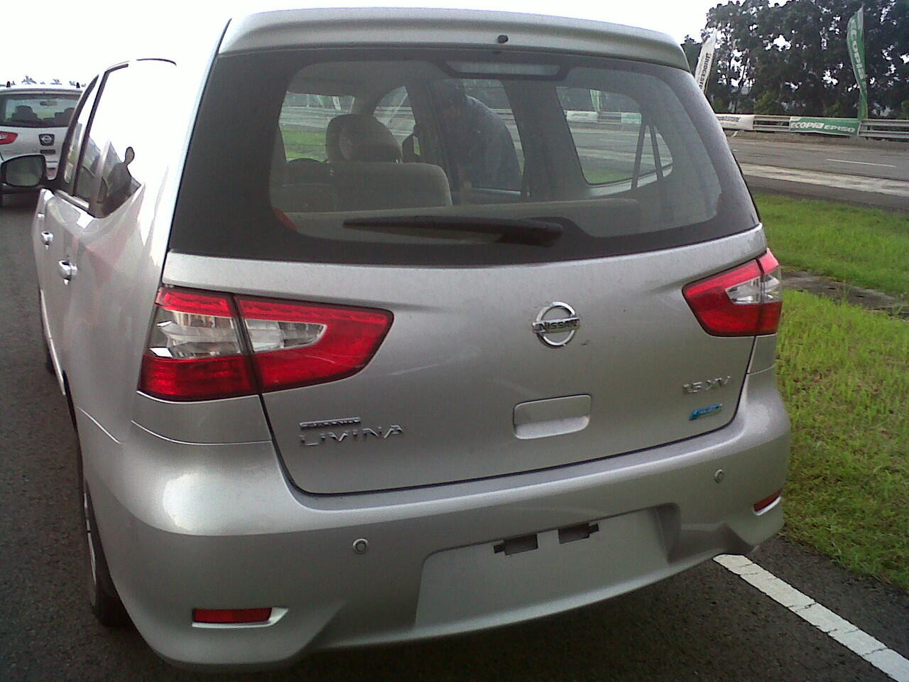 kredit nissan grand livina tdp 29jtan promo terbatas.