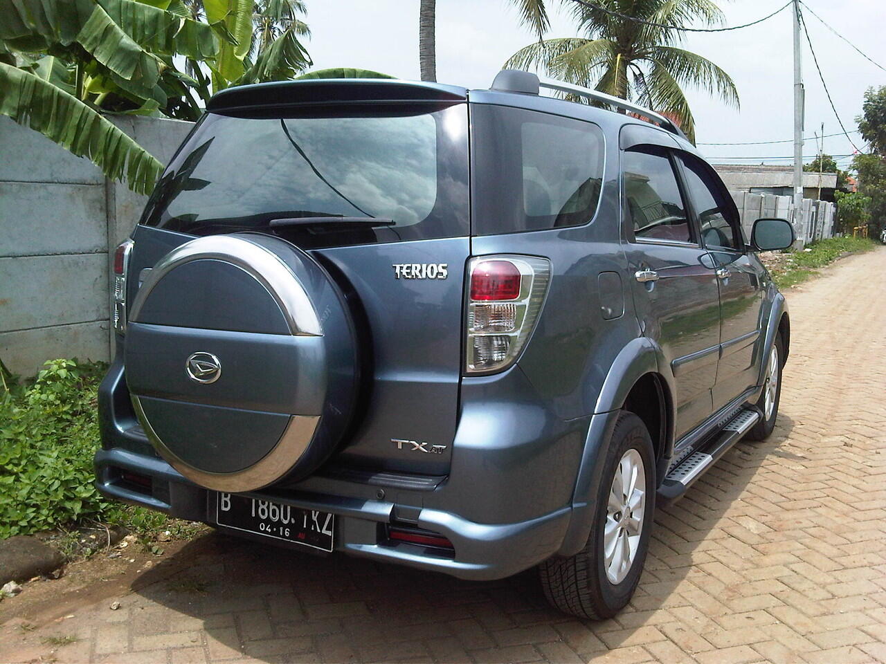 Daihatsu Terios TX ADVENTURE 2011 MATIC Istimewa dan Muraahh!!
