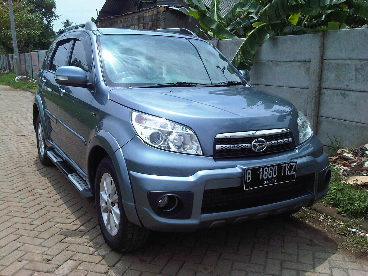 Daihatsu Terios TX ADVENTURE 2011 MATIC Istimewa dan Muraahh!!