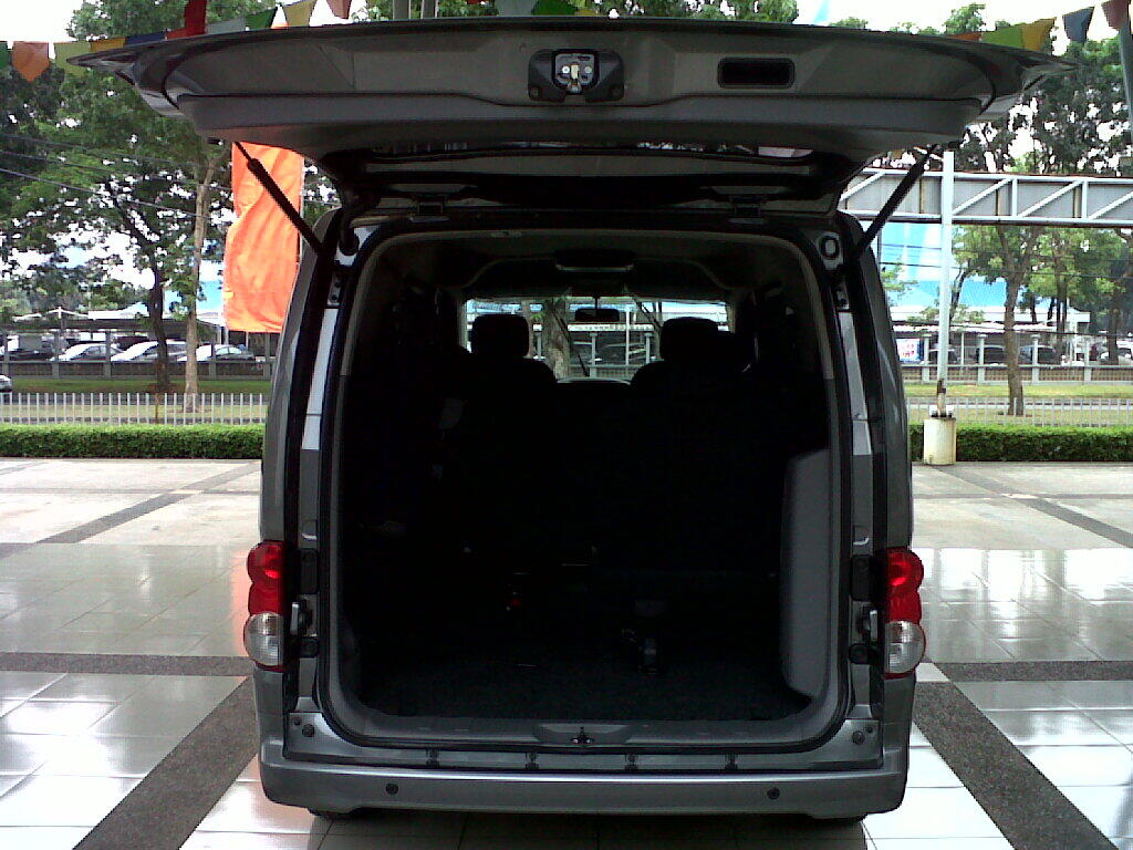 NISSAN EVALIA XV MANUAL GREY NEGO