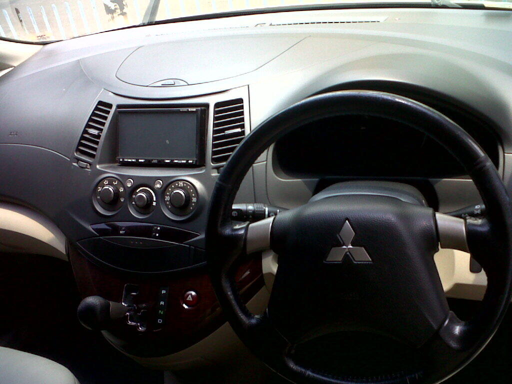 MITSUBISHI GLS ABU-ABU MUDA METALIK 2008