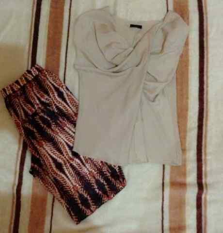 Lunamaya flower crop tee, Roxy Cardigan, velvet blouse & Pattern Top never Worn.