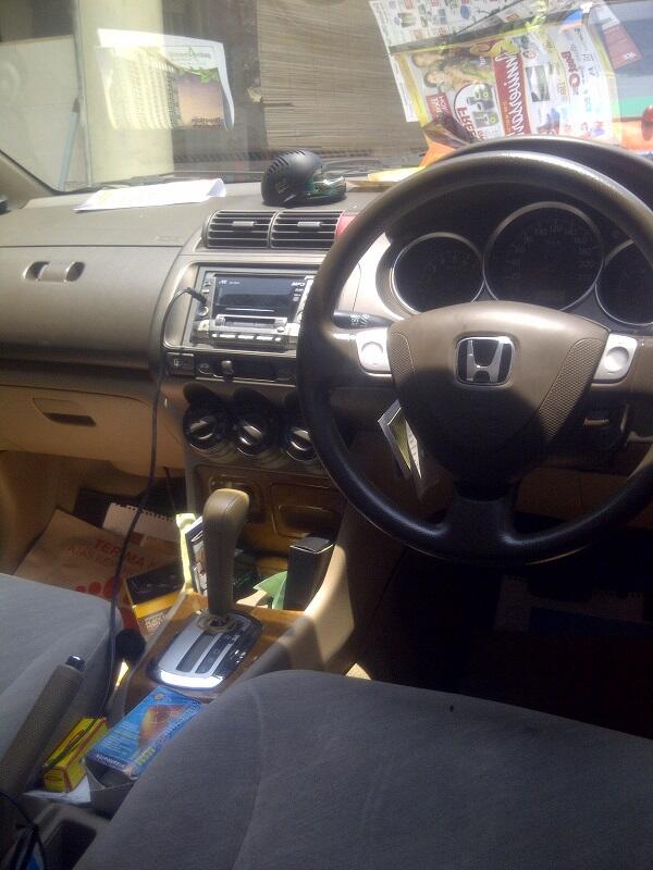 JUAL Honda City 2005 automatic warna champagne