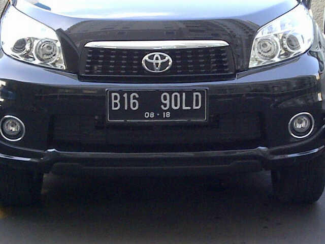 TOYOTA RUSH OVER KREDIT TAHUN 2013