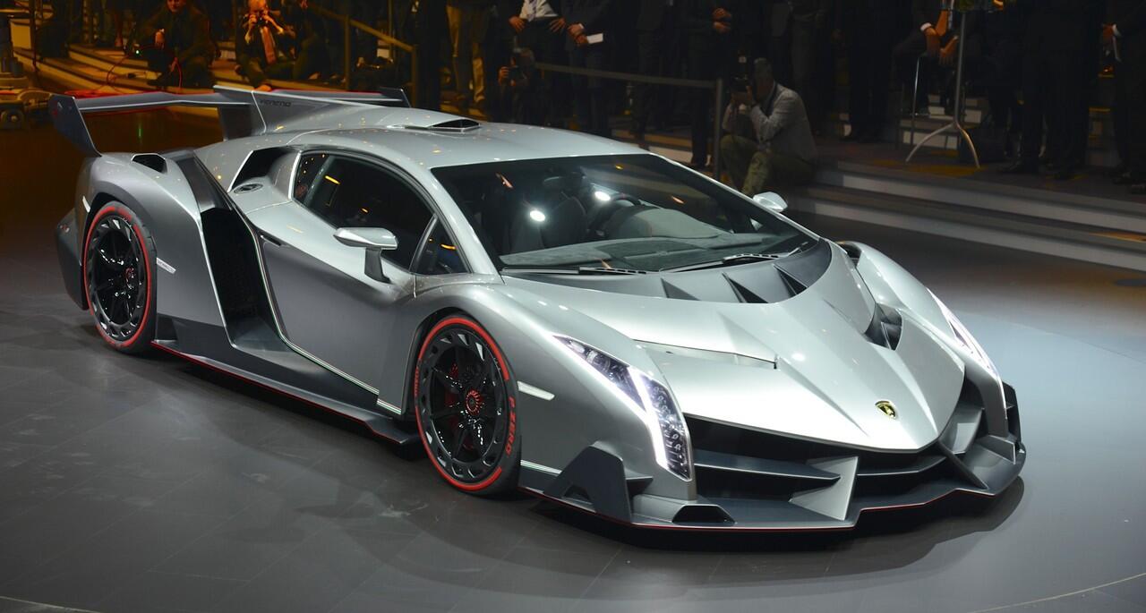 Ini gan yang tertarik mobil sport Spesifikasi Lamborghini Veneno (pict++)