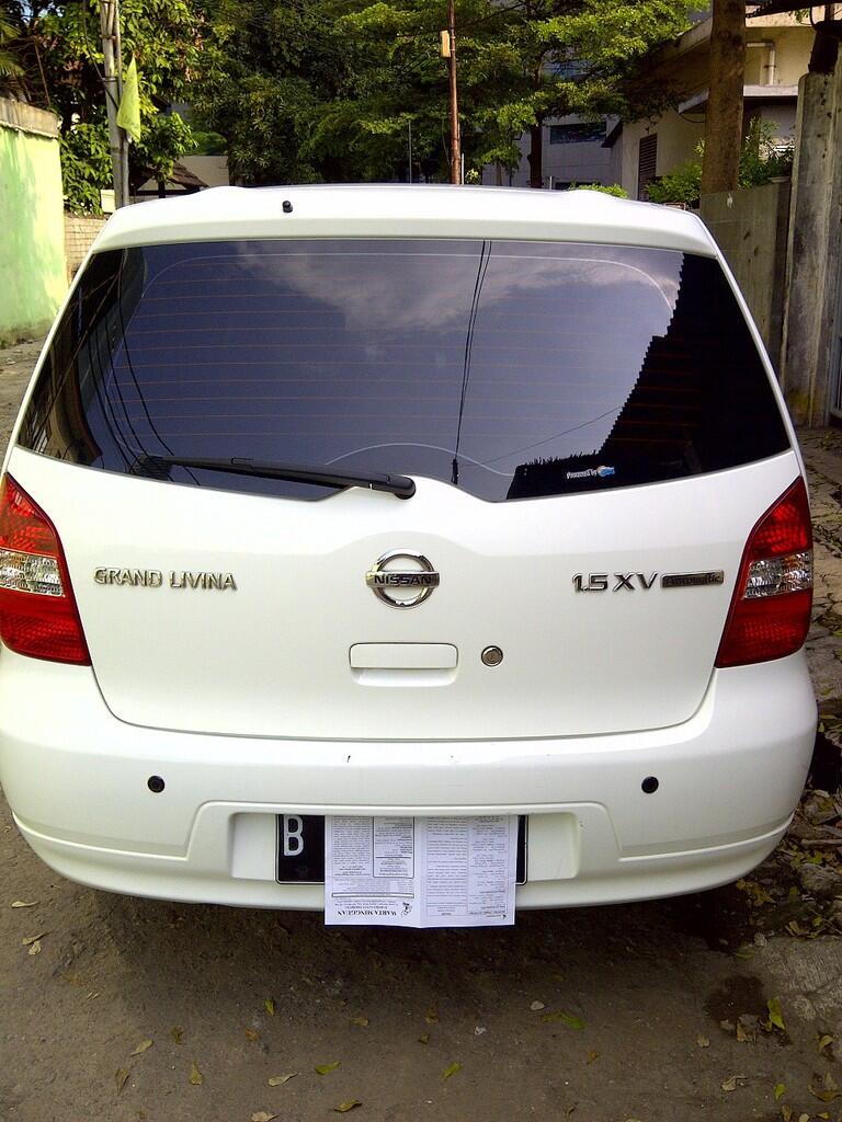 Terjual Nissan Grand Livina 15 Xv Matic Putih 2012 Terawat Over