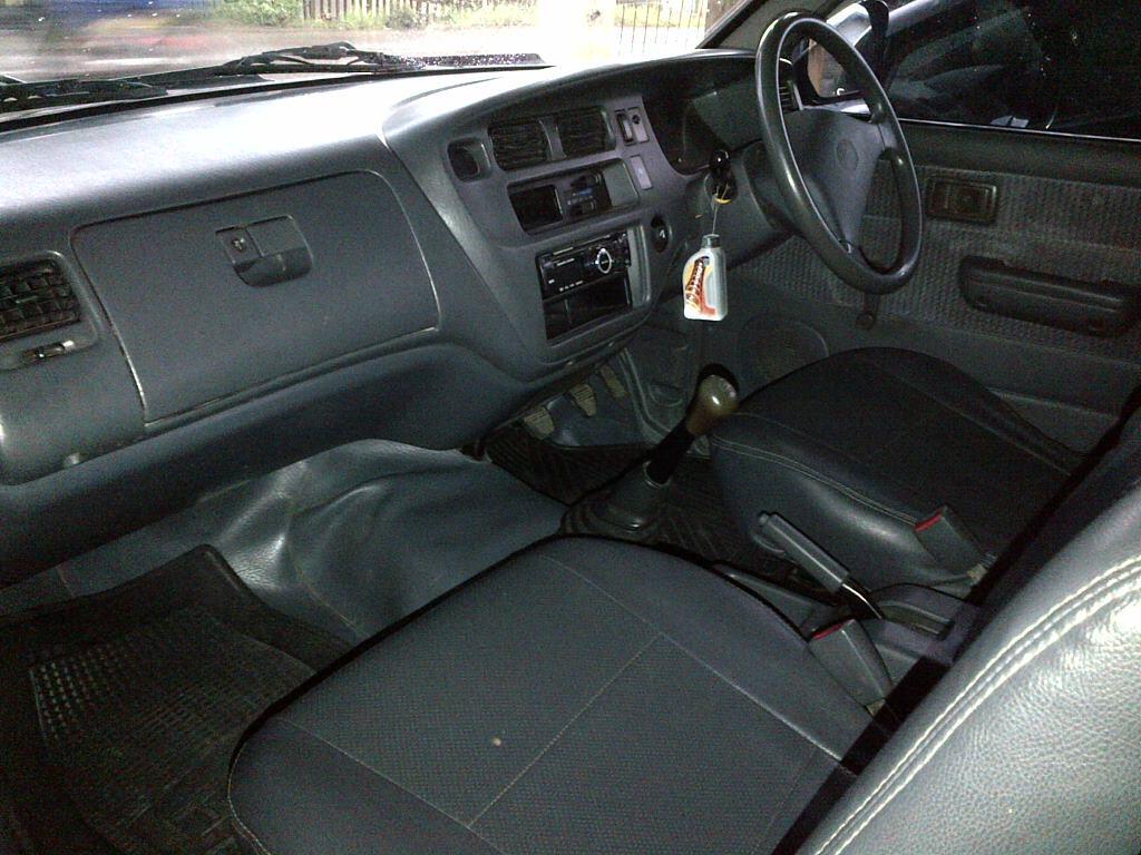 Toyota Kijang LSX 1.8 manual 2001 istimewa
