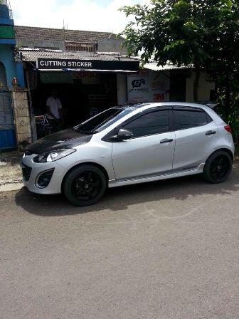 Mazda 2 Tangan pertama