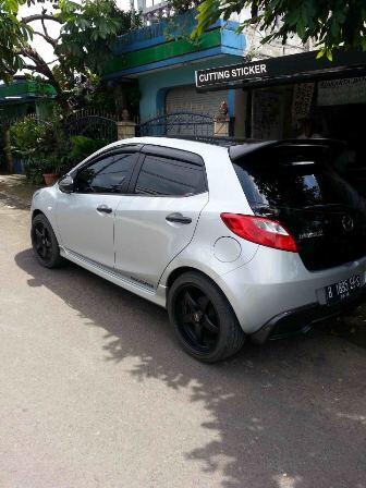 Mazda 2 Tangan pertama