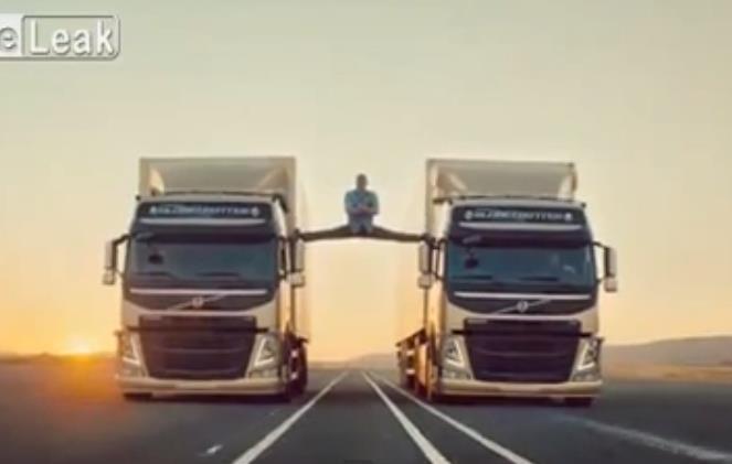 The Epic Split feat: Tayangan Iklan Kren dari Van Damme