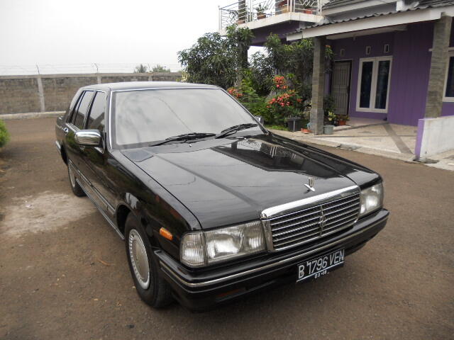 Nissan CedriC DIESEL 2004, AC, DVD, TV, PS, PW, EM, CL, ALARM, REMOTE, BOGOR