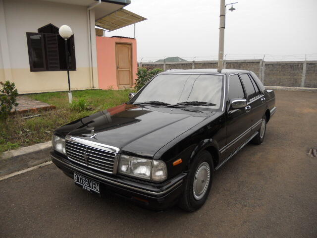 Nissan CedriC DIESEL 2004, AC, DVD, TV, PS, PW, EM, CL, ALARM, REMOTE, BOGOR