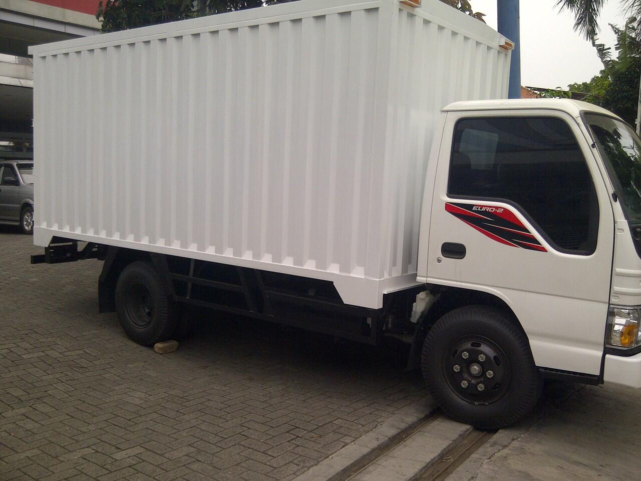 Isuzu Box