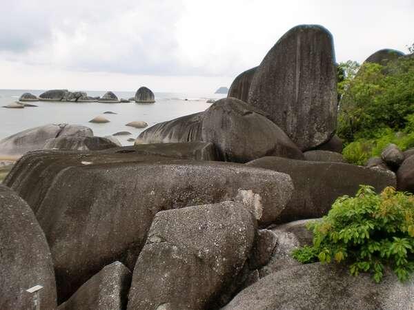 Taman Batu Raksasa di Pulau Natuna