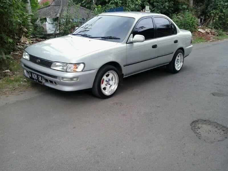 over kredit toyota great corolla thn 95 silver modif lumayan