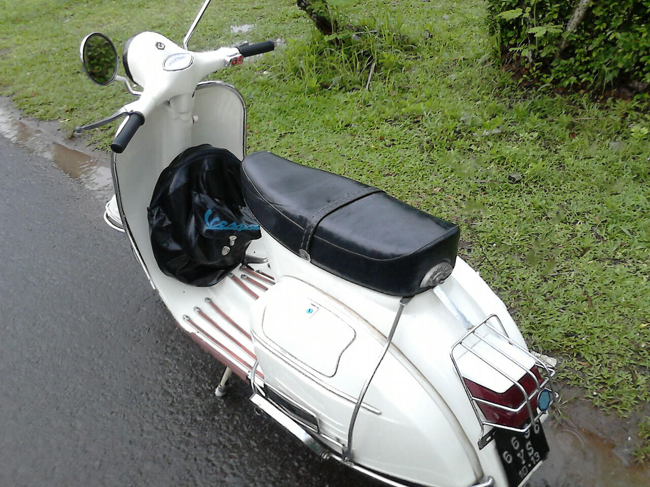 JUAL VESPA BUTUH UANG