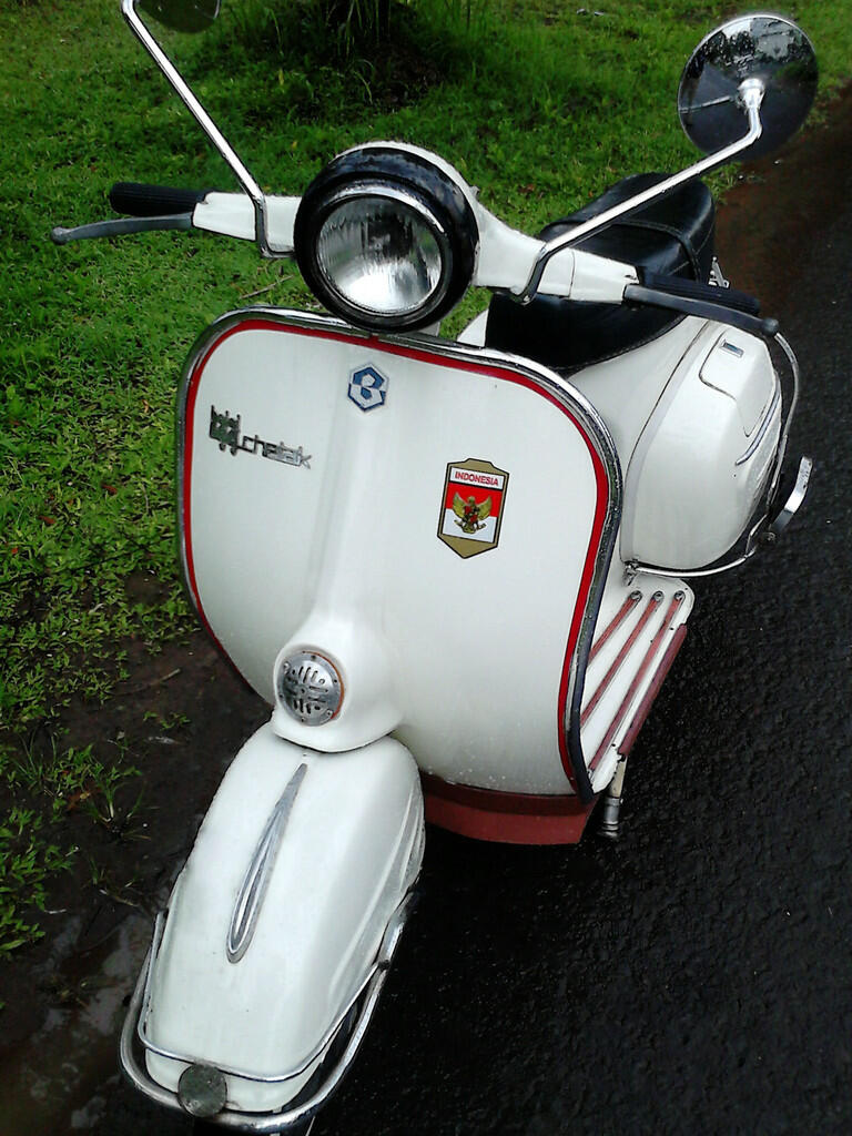 JUAL VESPA BUTUH UANG