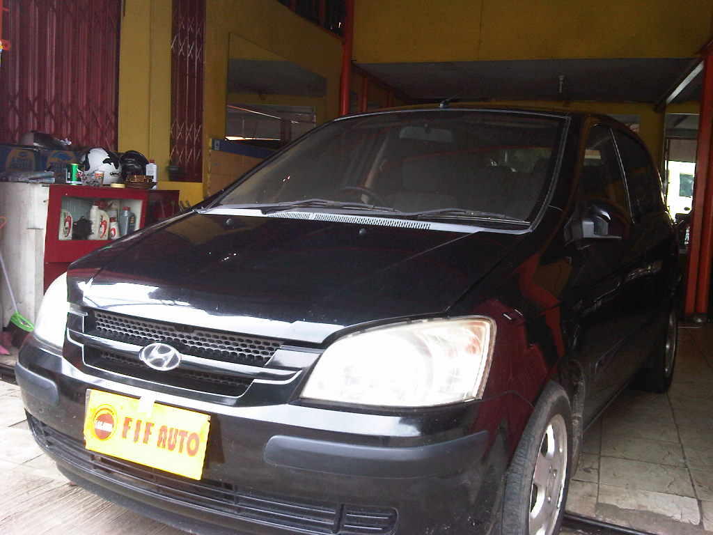 HYUNDAI GETZ 1.3 MT 2004 HITAM METALIK
