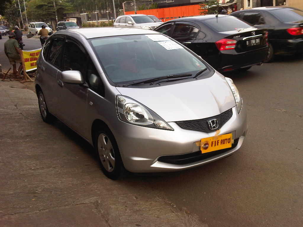 HONDA ALL NEW JAZZ S AT 2009 SILVER METALIK