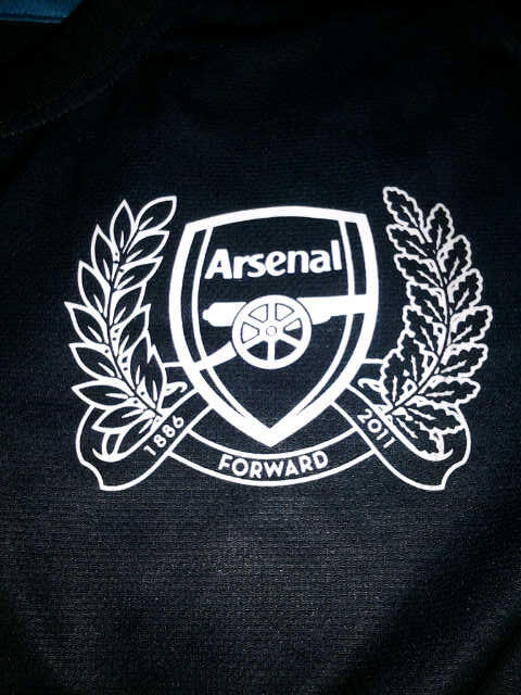 Lelang Jersey Arsenal Rare!! Gooners Masuk gan!!