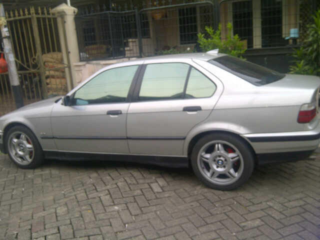 DIJUAL BMW 323i