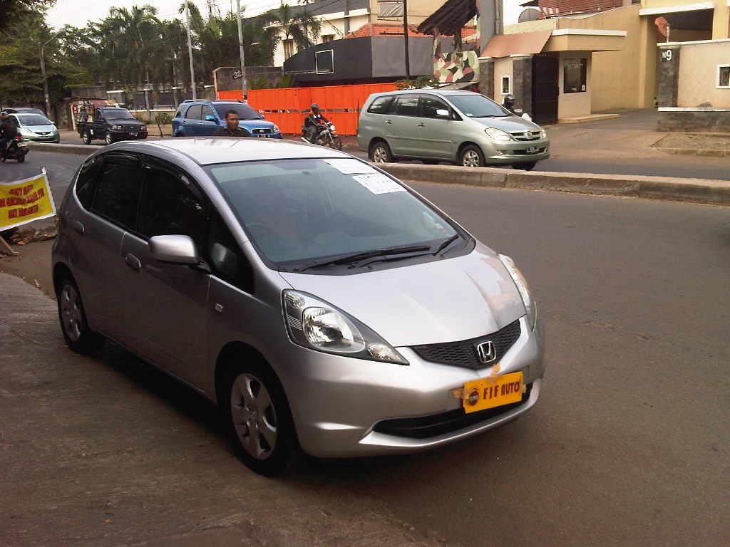 HONDA ALL NEW JAZZ S AT 2009 SILVER METALIK