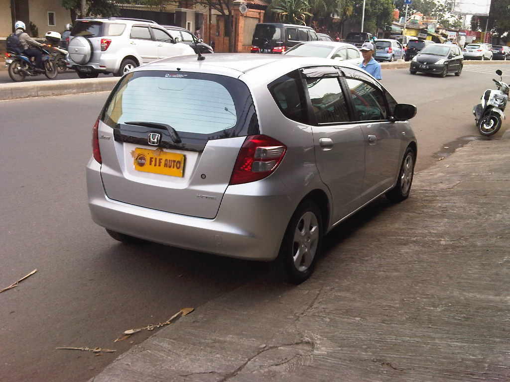 HONDA ALL NEW JAZZ S AT 2009 SILVER METALIK