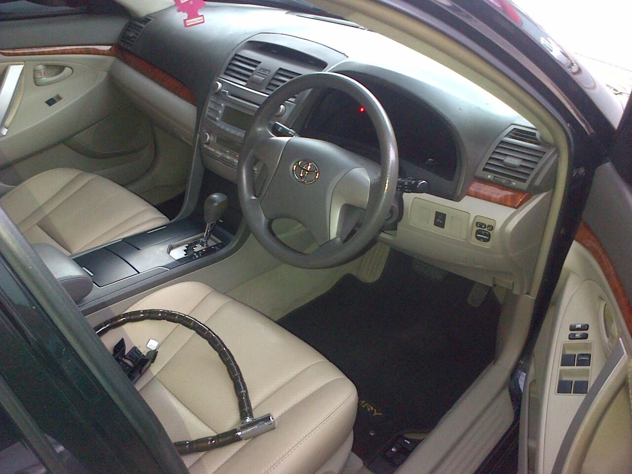 Toyota camry 2.4 G A/T