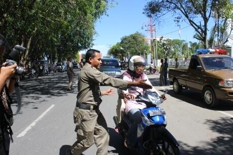 5 Peraturan Unik di Dunia 