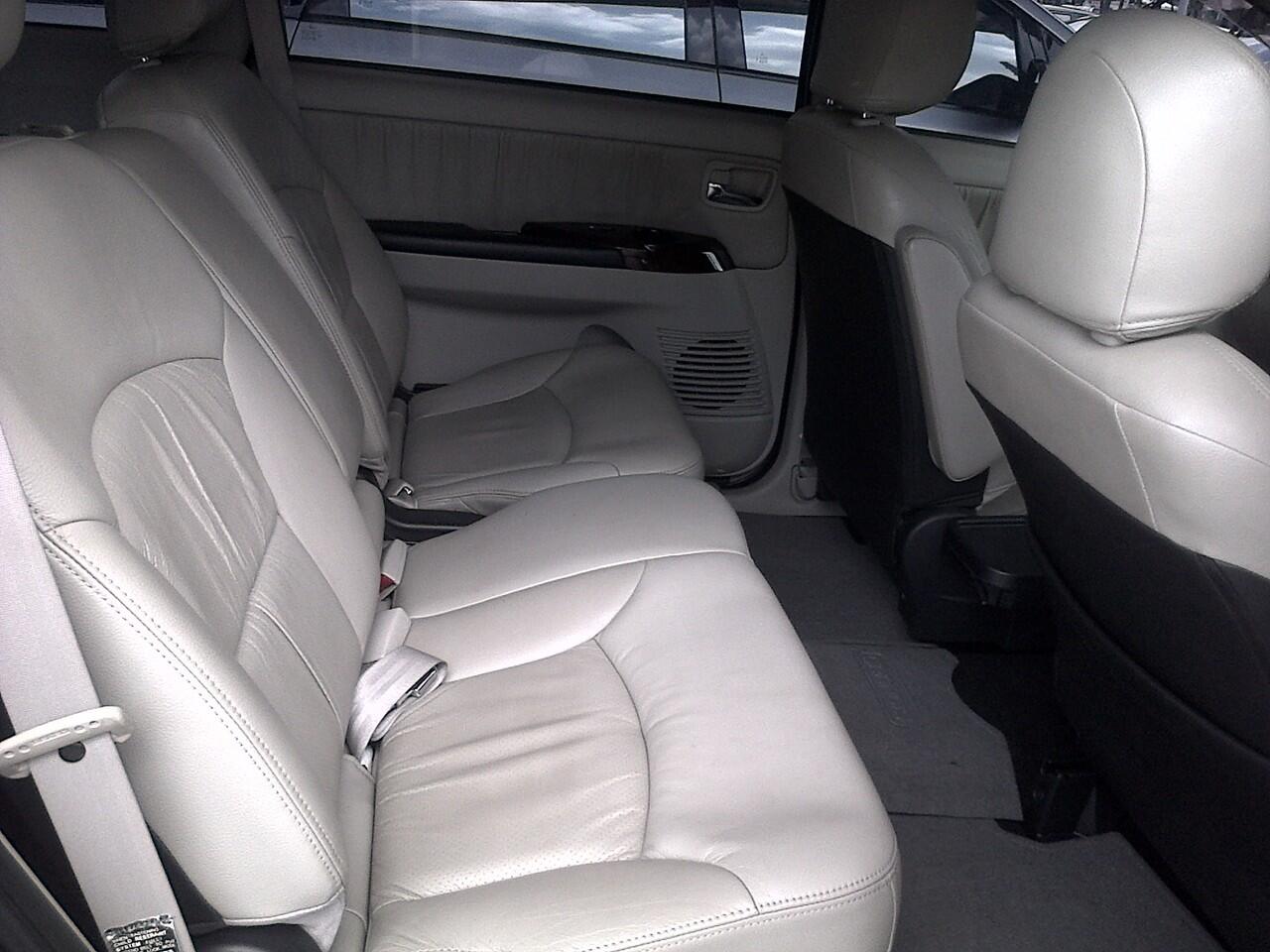 MITSUBISHI GRANDIS GLS ABU-ABU METALIK 2008