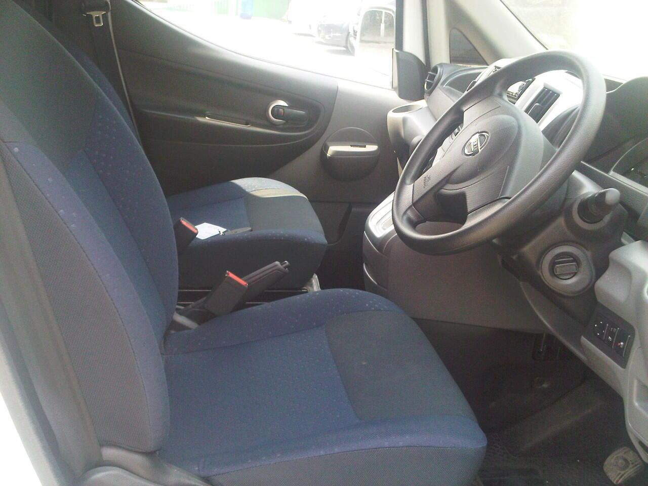 NISSAN EVALIA XV AT 1.5 PUTIH NEGO