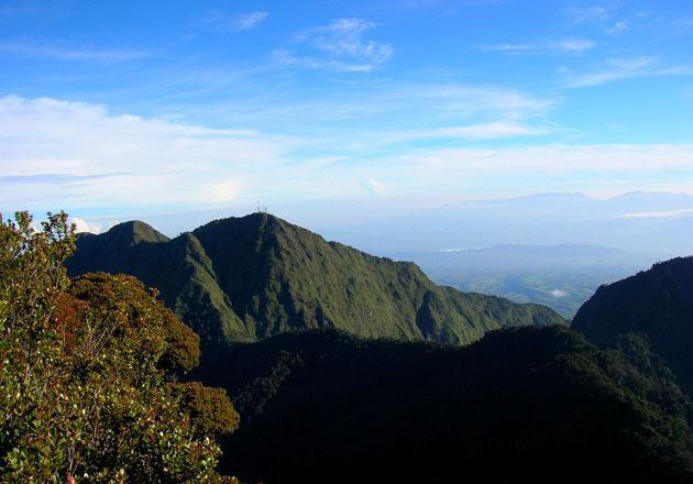 Keindahan Gunung di Filifina yang bikin mata tak berkedip..!!!!!