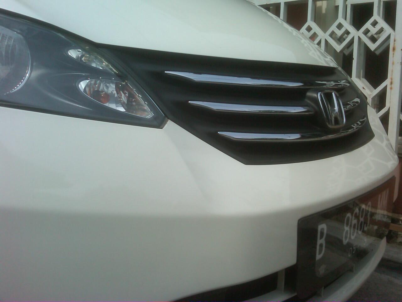 Honda Freed 2010 PSD white A/T Istimewa Pemakai