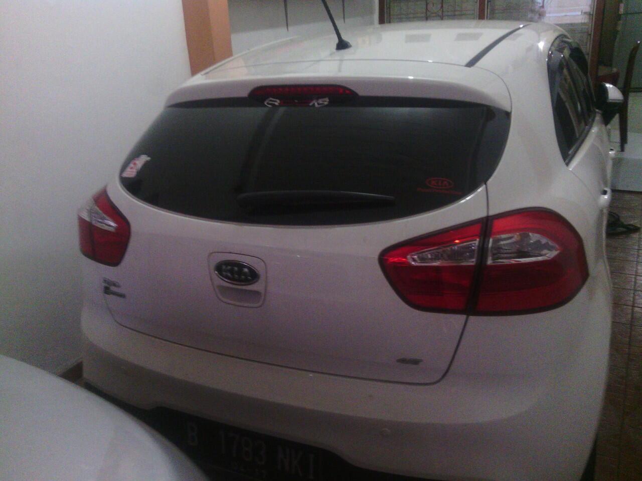For Sale! KIA RIO 2012 (Pajak bln 4) AT/ WHITE PEARL/ KM 27K