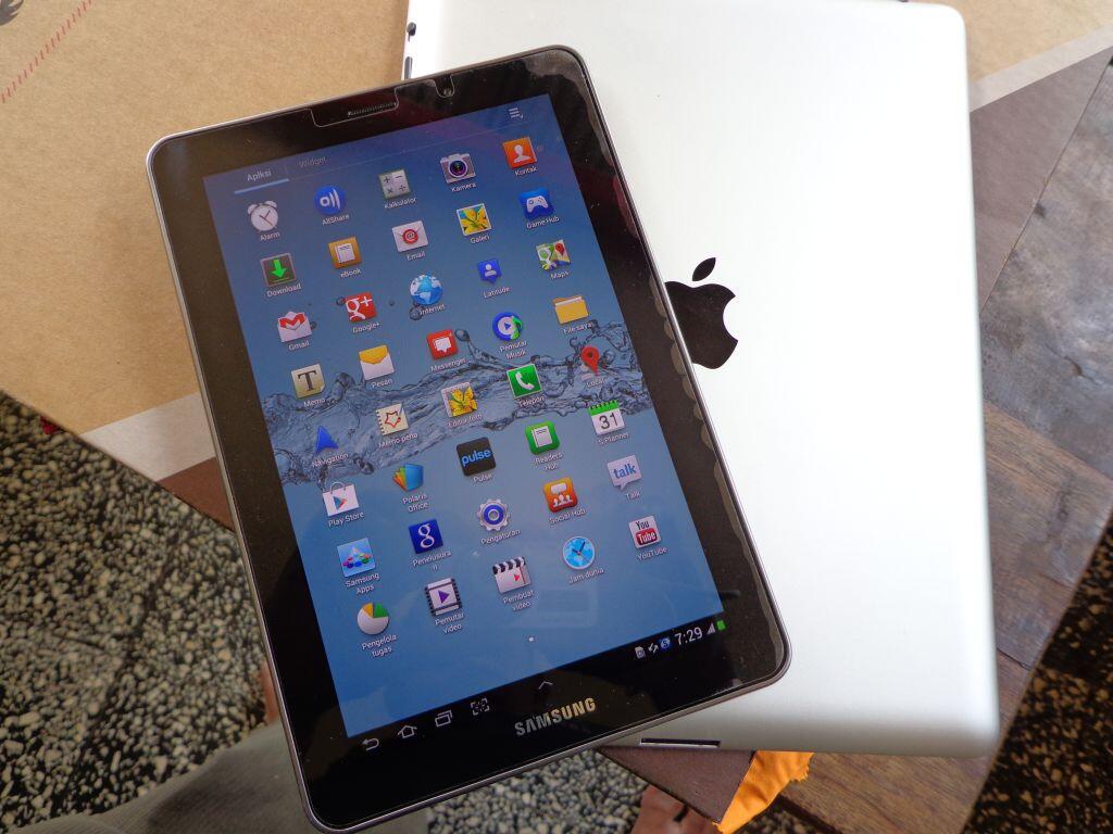 Samsung galaxy tab premium 7.7 P6800 memory internal 32gb hanya 2.650