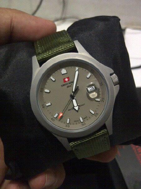 terjual obral murah swiss army tali kanvas elegan original terjual obral murah swiss army tali kanvas elegan original