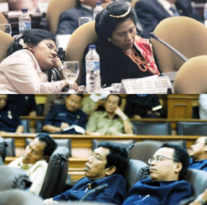  &#91;MASUK GAAAAAN&#93; 10 Fakta Penyebab Mengapa Anggota DPR Tidur Saat Sidang