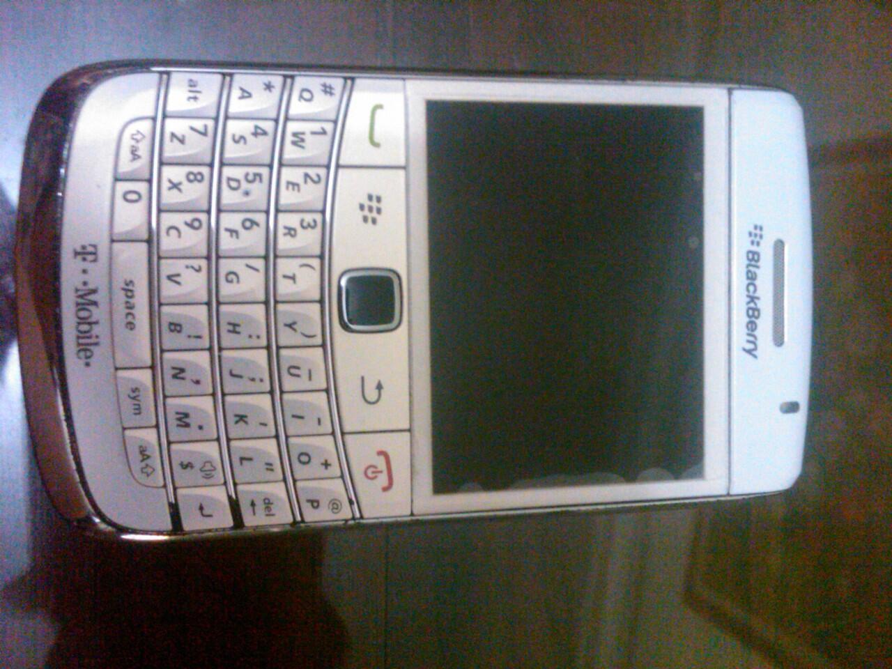 BB ONYX 9700 ! LENGKAP ! MURAH !