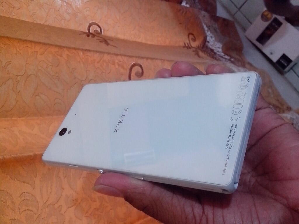 sony Xperia z Lte c6603 4G mulus+kumplit mewah