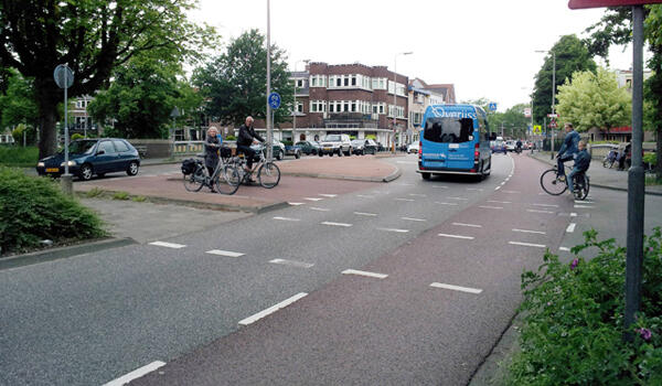Bukti Bahwa Belanda adalah Surga Para Pesepeda