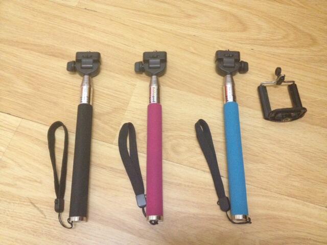 Terjual Tongkat Narsis / TONGSIS monopod + holder buat 