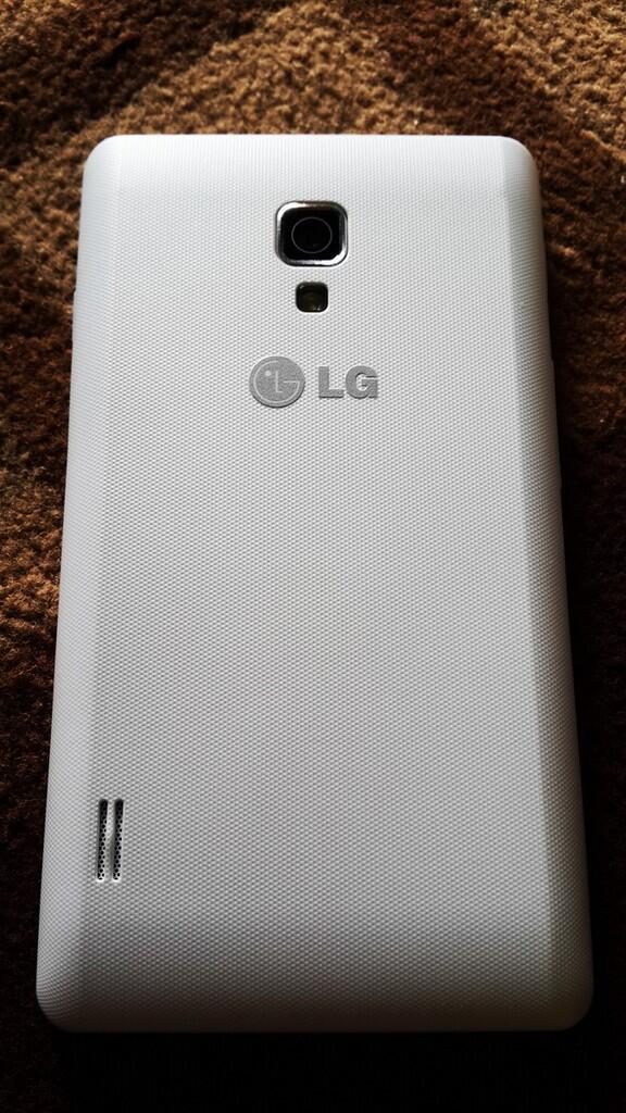 LG Optimus L7ii P713 White Baru 2 mingguan turun harga..