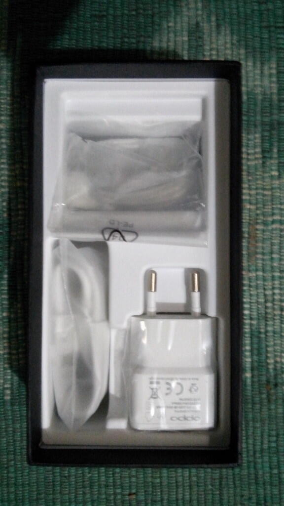 JUAL OPPO FIND PIANO R8113 MULUS - SEMARANG