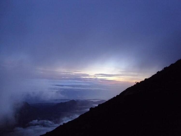 Ada Surga di Gunung Rinjani 