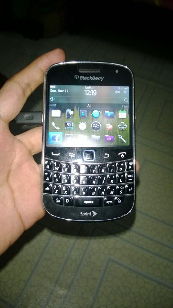Blackberry Montana 9930 Black Sprint Batangan Murah