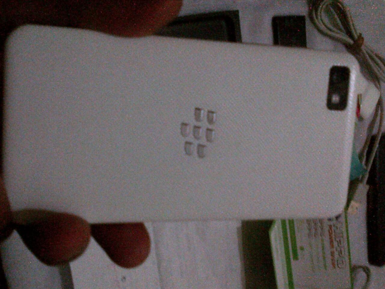WTS Blackberry Z10 White Mulus